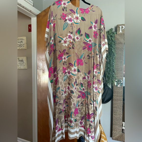 Steve Madden Kimono - Picture 5 of 6